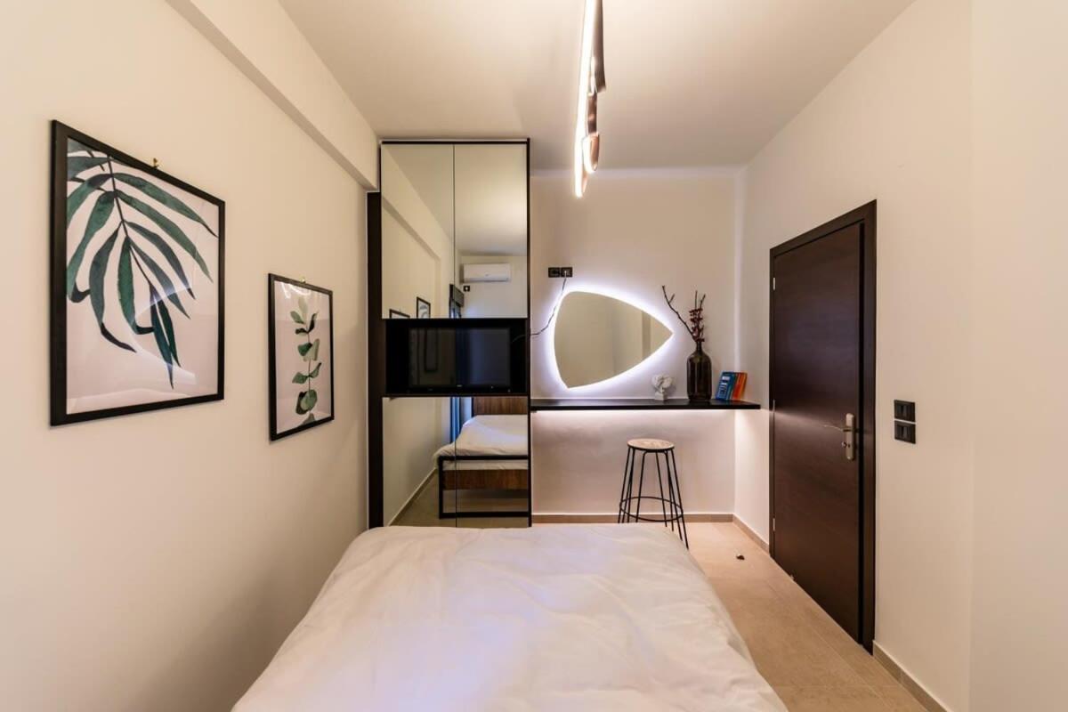 Beautiful Elegant Apartment Next To Monastiraki Aten Exteriör bild